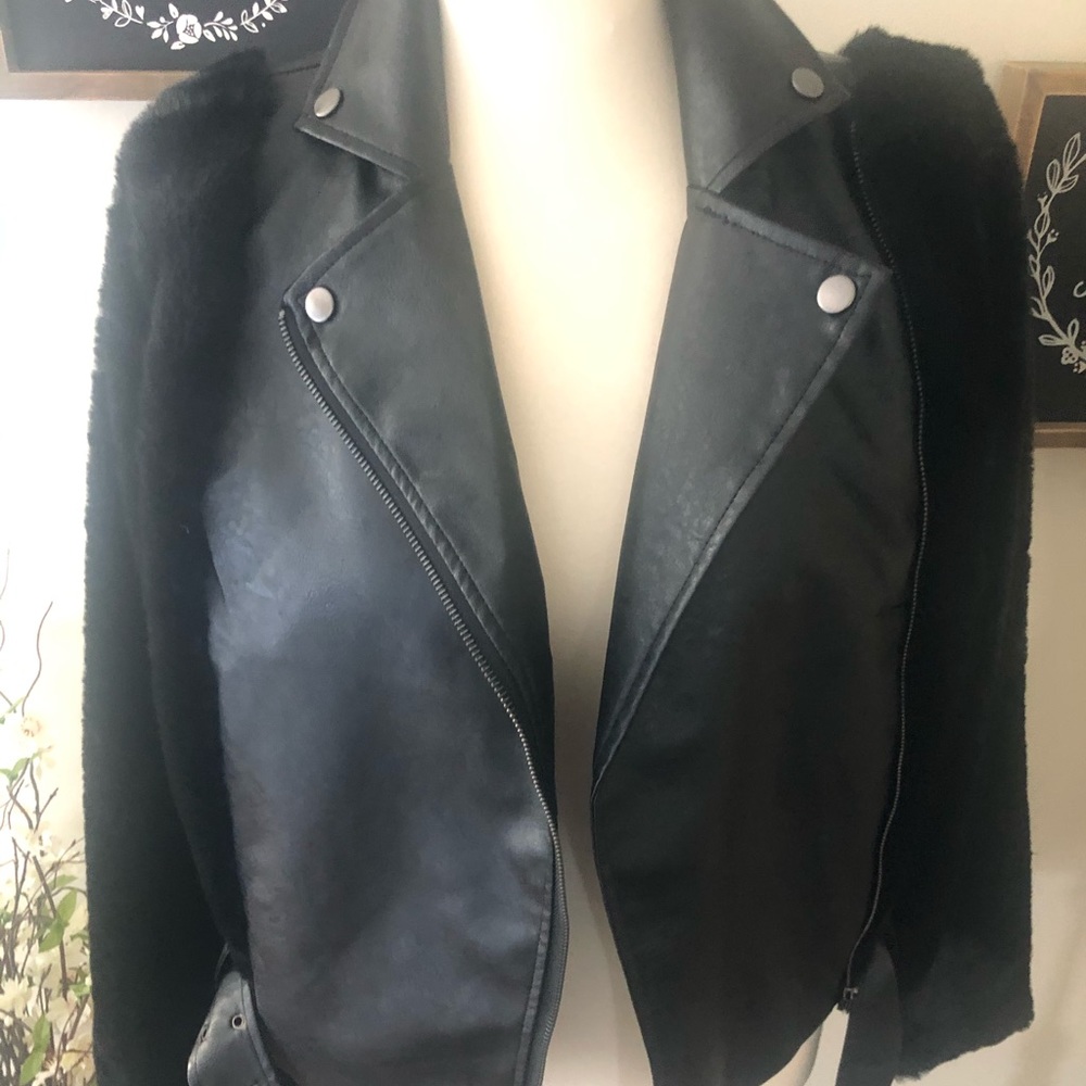 Promesa Black Greatest Hits Jacket